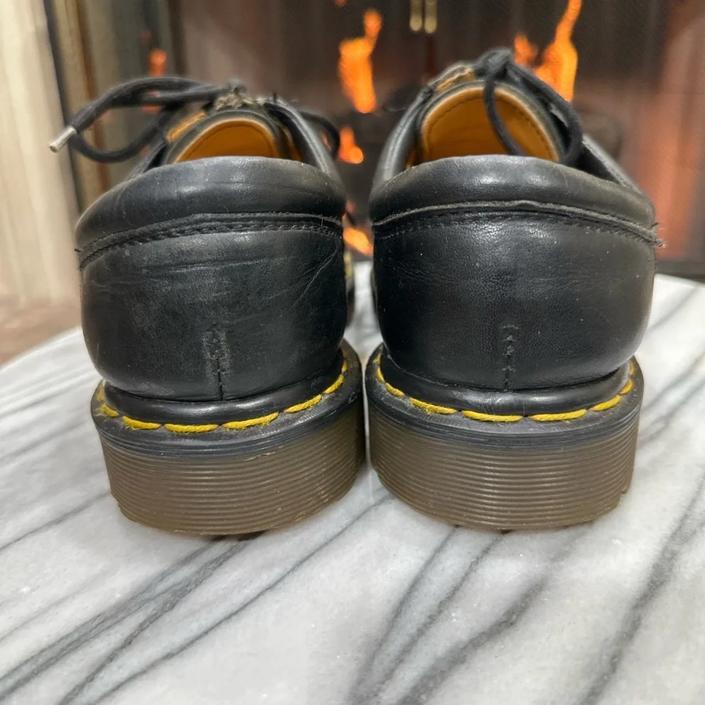 Dr. Martens 8053 Made in England Leather Oxford Shoes Men’s 9 / Women’s 10 Black